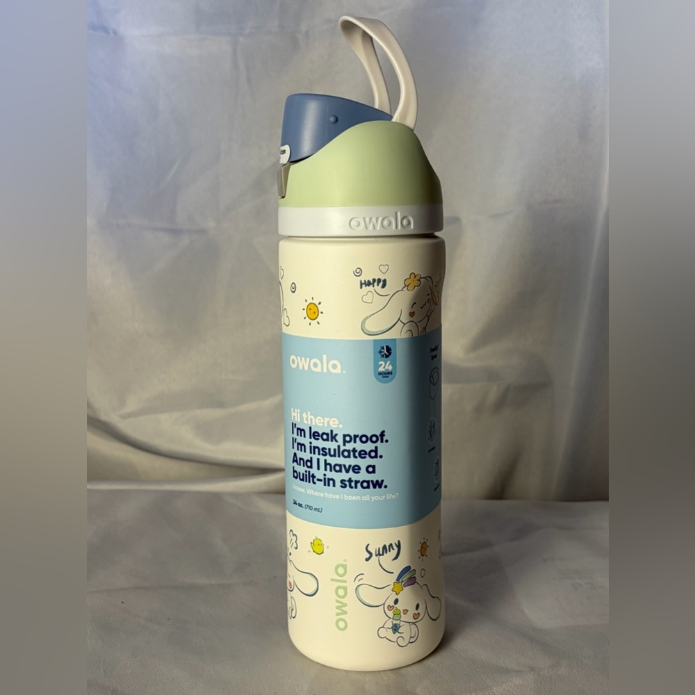 Owala insulated water bottle with a built-in straw. Iced Breeze 24oz. 2
